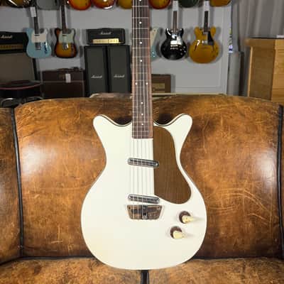Danelectro 6026 DC-2 Deluxe Double Pickup Shorthorn 1960’s - White image 1