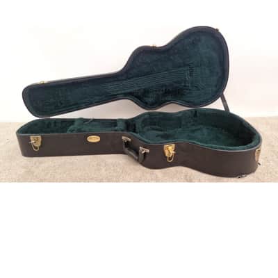 Martin And Co Hard Case - Green Lined - Fair image 12