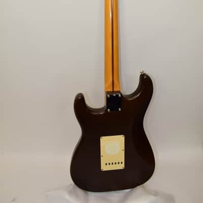 2003 Fender Highway One Stratocaster Electric Guitar, Rosewood Fingerboard, Crimson Red Transparent w/ Case imagen 20