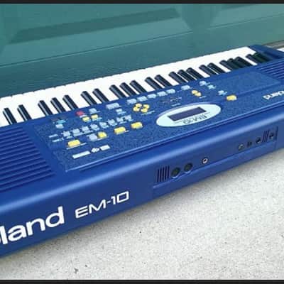 Roland EM-10 "Creative Keyboard" (auto-arranger) image 3