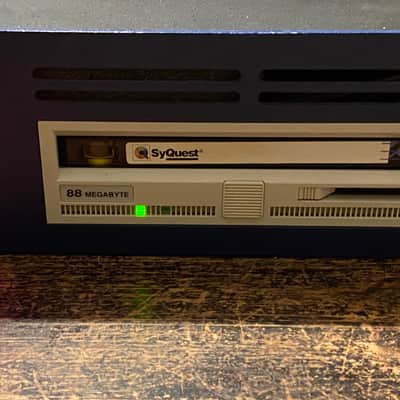 Kronauer SQ88R 19“ SCSI Rack Storage with SyQuest 88MB image 5