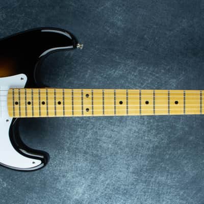 Fender Custom Shop Limited Edition 70th Anniversary 1954 Strat NOS,Wide-Fade 2-Color Sunburst ~ Secondhand image 2