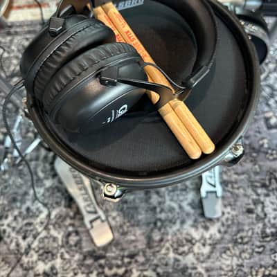 Carlsbro CSD600 Electronic Drum Kit – barely over a year old image 11