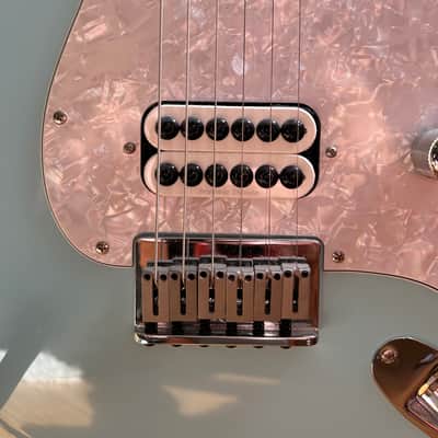 Fender Limited Edition Tom DeLonge Signature Stratocaster 2023 - Daphne Blue image 6