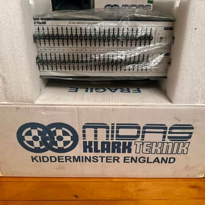 Klark Teknik DN360 2-Channel 30-Band Graphic - New image 1