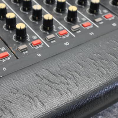 Yamaha 2408M 24 channel monitor mixing console image 11