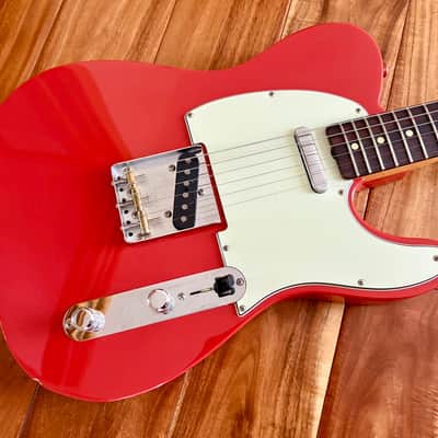Fender Vintera II '60s Telecaster w/Rosewood Fretboard Fiesta Red Brass Saddles image 2