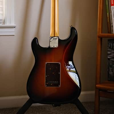 Fender American Professional II Stratocaster with Rosewood Fretboard | 3-Color Sunburst | 2020 - Present image 4