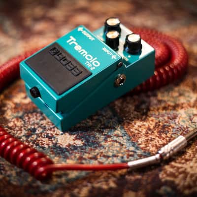 Boss TR-2 Tremolo Guitar Effects Pedal image 9