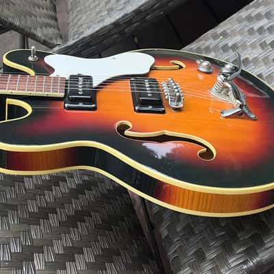 Mosrite Celebrity I 1965-1966 super clean, sunburst orginal case image 10