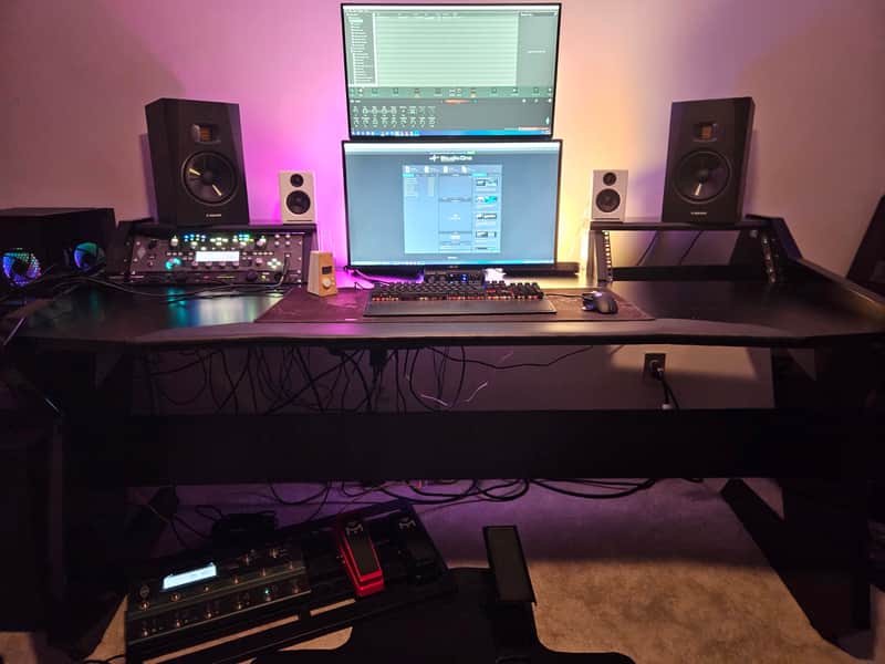 Studio Desk Commander V2 image 1