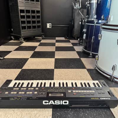 Casio CZ-101 Synthesizer 1980s image 2
