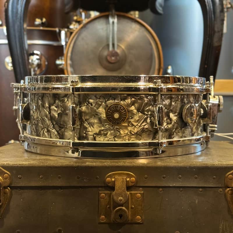 VINTAGE 1960's Gretsch 4x14 Round Badge Progressive Jazz Snare Drum in Black Diamond Pearl