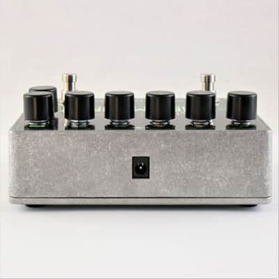 ELECTRO HARMONIX DELUXE BASS BIG MUFF image 8