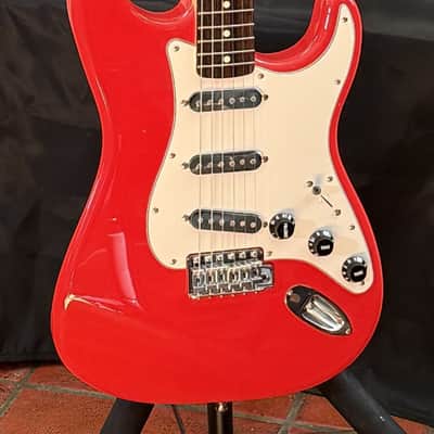 Fender MIJ Limited International Color Stratocaster – Morocco Red (2023, Rosewood, U‑Neck, Vintage SSS), Upgraded Gig Bag image 1