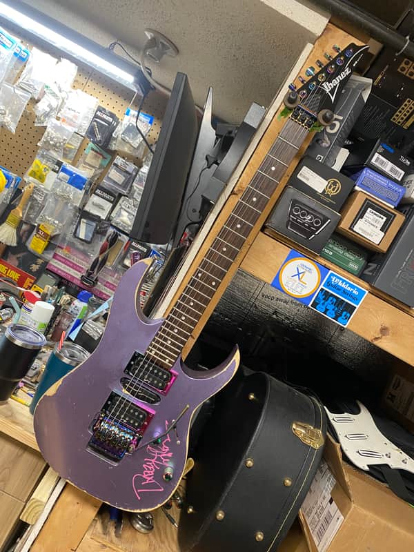 Ibanez RG 1990’s - Lavender Refin - Autographed image 1