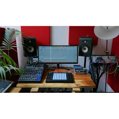 AKAI PROFESSIONAL APC64 Pour Ableton - Contrôleur Ableton 8x8 pads, 8 bandes tactiles, CV/Gate image 8