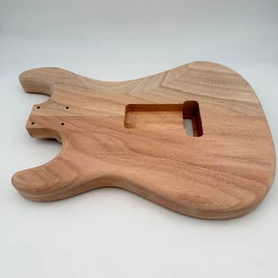 HooDoo Stratocaster Body Mahogany 2-Piece Unfinished Light hsb6353 image 6