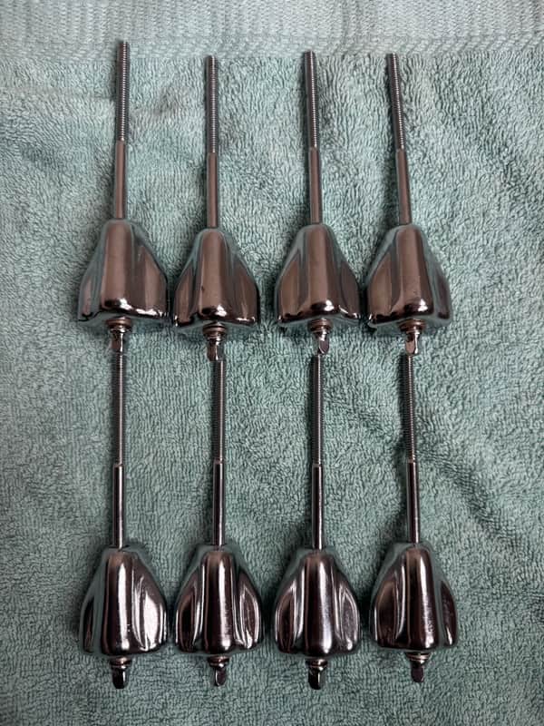 Yamaha Lot of 8 Bass Drum Claws + Tension Rods - 5” 90s - Chrome image 1