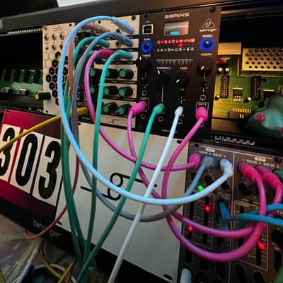 280hp Behringer Go Modular Synthesizer W/ Modules & Patch Cables imagen 13
