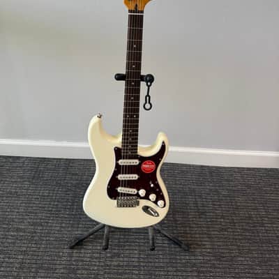 Squier Classic Vibe '60s Stratocaster Mid 2010 - Olympic White with the tort pickguard image 4