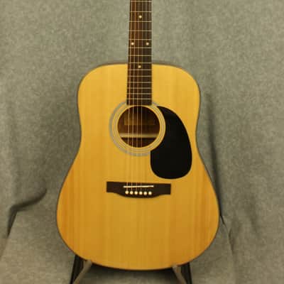 Jasmine by Takamine S33 Acoustic Guitar with Gigbag image 2