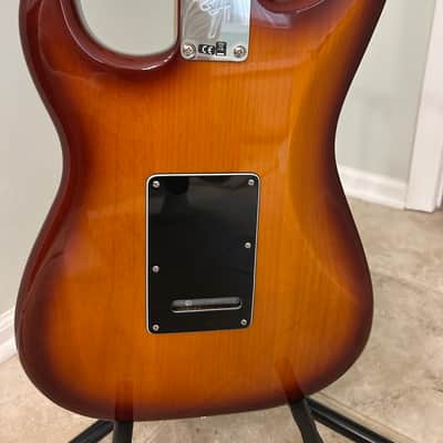 Fender Player Plus Top Stratocaster 2021 - Sunburst image 5