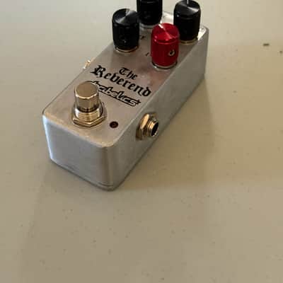 Decibelics The Reverend Distortion 2022 - 2023 - Silver image 1