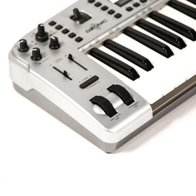 M-Audio Ozonic MIDI Controller Owned By Mike Campbell image 9