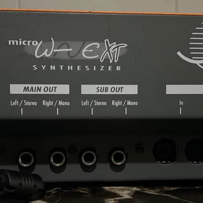 Waldorf Microwave XT Version 2.33 Rackmount Wavetable Synthesizer image 5