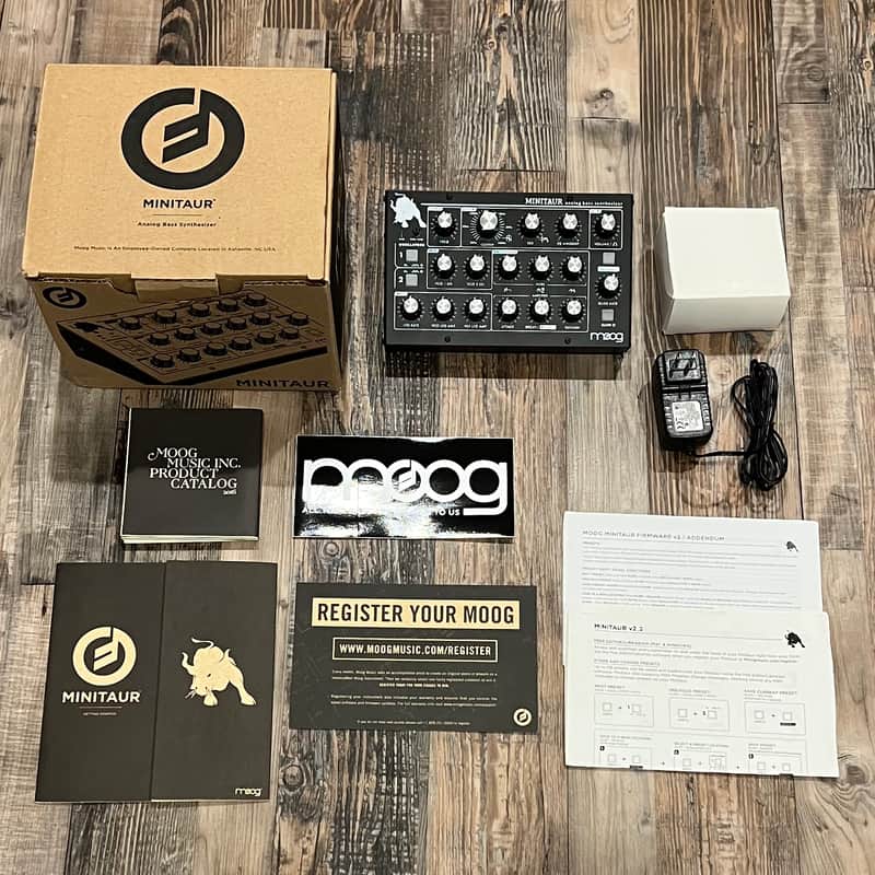 Moog Minitaur Rev2 TBP002 - Black image 1