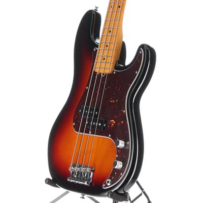Fender Certified Pre-Owned American Professional II Precision Bass, Maple Fingerboard, 3-Color Sunburst (G6) (45739) image 4