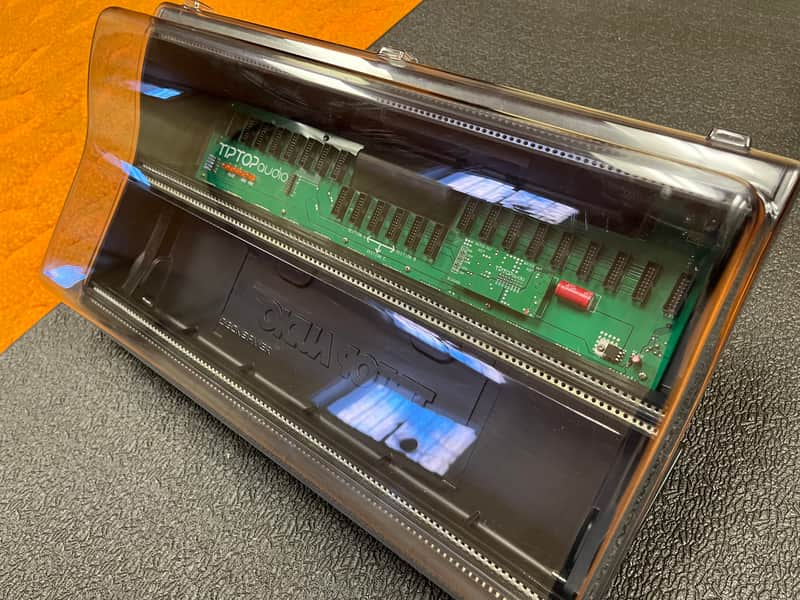 Tiptop Audio Mantis Eurorack Case (Black) w/Decksaver image 1