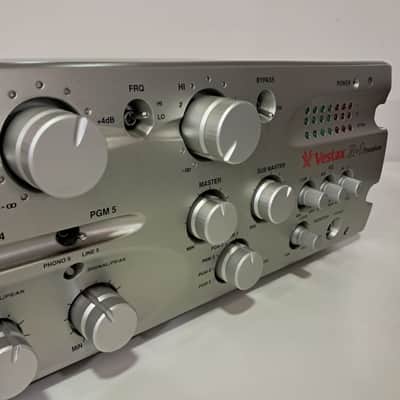 Vestax R-1 Rotary DJ Mixer — High-End Analog Sound image 3