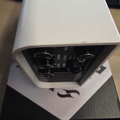 Two Notes Torpedo Captor X 8ohm Stereo Reactive Load Box / Attenuator 2020 - White image 9