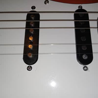 Pignose Electric Guitar w Seymour Duncan Dimarzio Pups Sunburst Stratocaster Satriani image 6