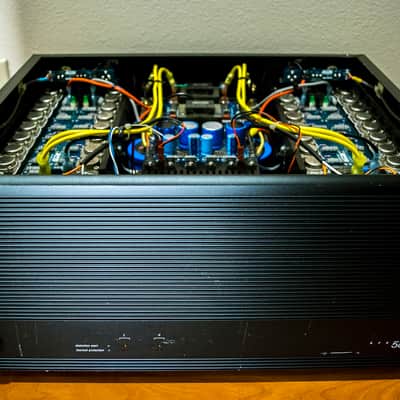 Adcom GFA-5800 250/400W stereo XLR balanced studio monitor power amp - made in USA! image 2