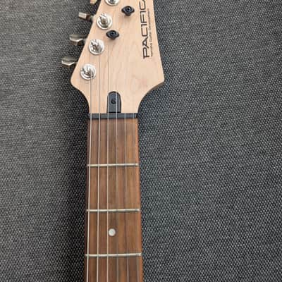 Yamaha 311H Pacifica, Rosewood Fretboard, Natural Satin Alder image 6