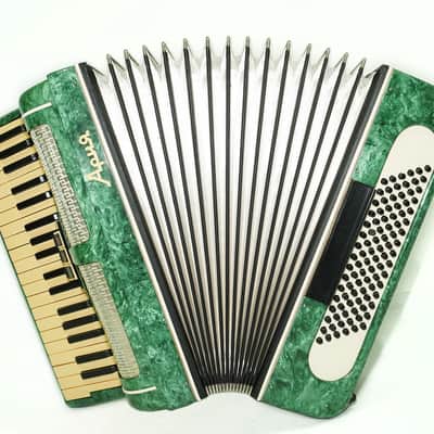 Russian Piano Accordion Ariya 96 Bass Buttons Original Keyboard Accordian, New Straps 2527, Wonderful sound! image 2