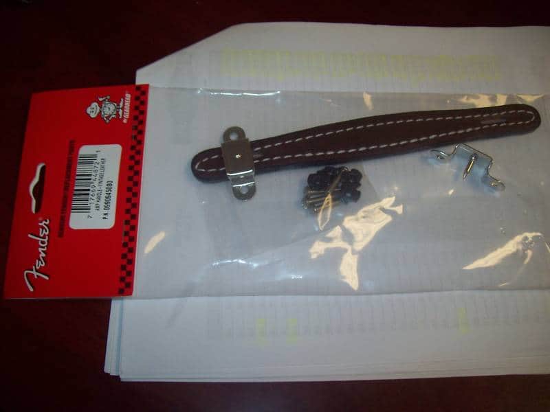 Fender 099-0945-000 Vintage Leather Amp Handle image 1