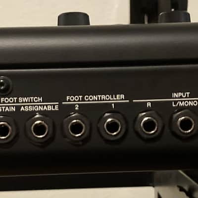 Yamaha YC61 61-Key Stage Keyboard image 12