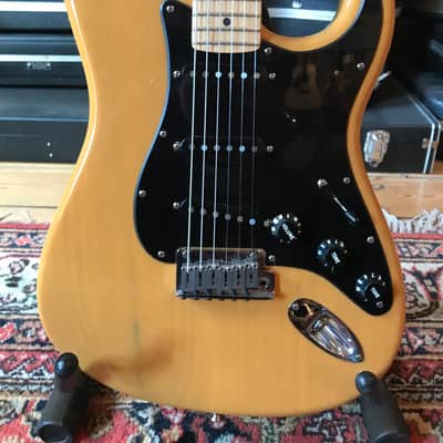 Fender American Deluxe Stratocaster Ash 60th Anniversary 2006 Butterscotch image 2
