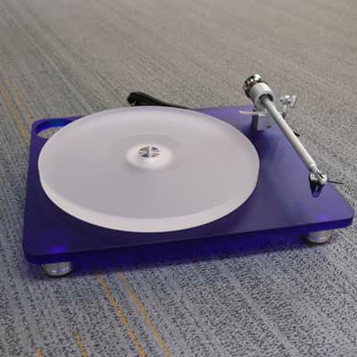 Clearaudio Emotion Bluemotion Belt Drive Turntable (Ortofon Red Cartdridge) image 2