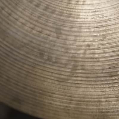 Zildjian 16" Avedis Medium Thin Crash - 1164g image 3