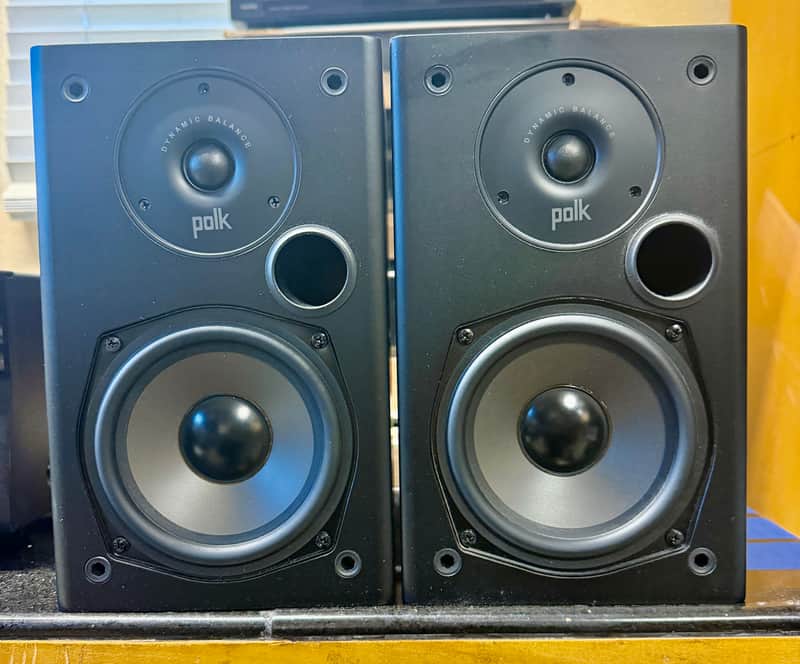 Polk Audio T15 Black 2-Way 100W Pair of Bookshelf Speakers; Tested image 1