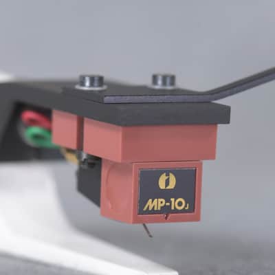 Nagaoka MP-10 Phono Stereo Cartridge W/ Head shell In Excellent Condition image 3
