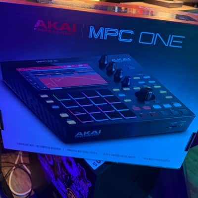 Akai MPC One Standalone MIDI Sequencer 2020 - Present - Black image 9