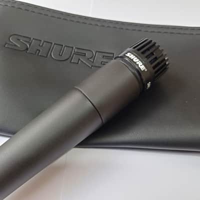 Shure SM57 Cardioid Dynamic Microphone - with zip case and mic clip image 5