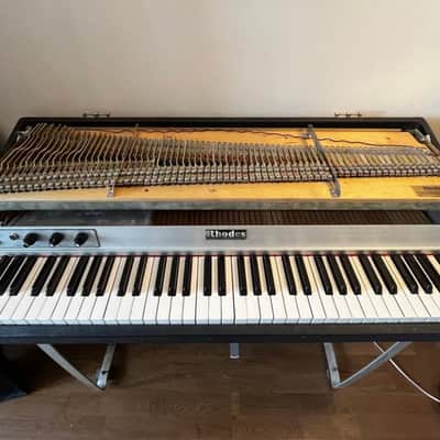 Rhodes Fender Rhodes Piano Suitcase 73 (cabinet+vibrato) 1973 image 3