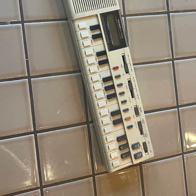 Casio VL-1 VL-Tone 29-Key Synthesizer Keyboard 1979 - 1984 - White. For parts/repair.